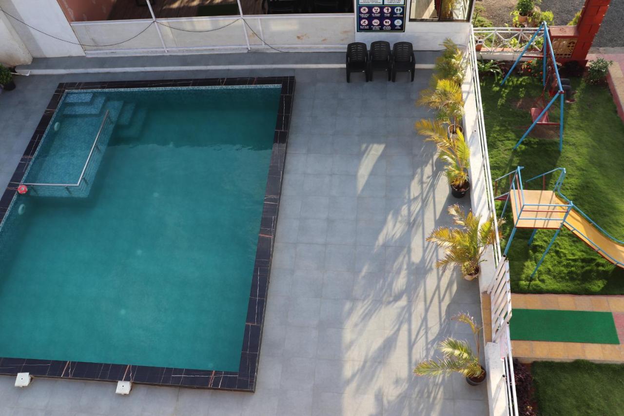 Sunshine Sea View Hotel Alībāg Exterior foto